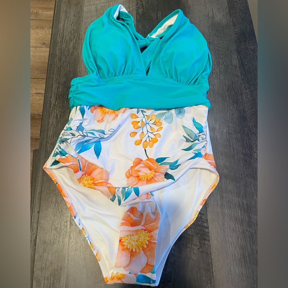 Cupshe Turquoise Halter One-Piece Swimsuit with Floral Print Size Small - Picture 2 of 6